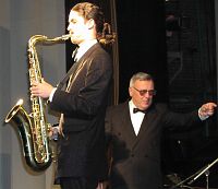 Николай Голощапов (справа)