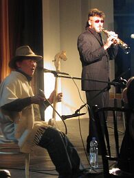 Андрей Монгуш, Майк Эллис