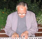 Михаил Окунь