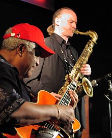 Фил Апчерч, Дональд Эдвардс