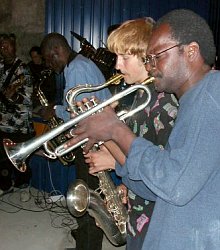 Ильфат Садыков с участниками Sun Ra Arkestra