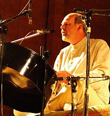 Стефан Микус