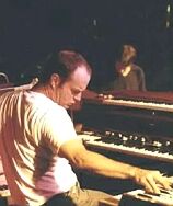 Джон Медески