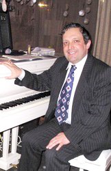 Виктор Агранович